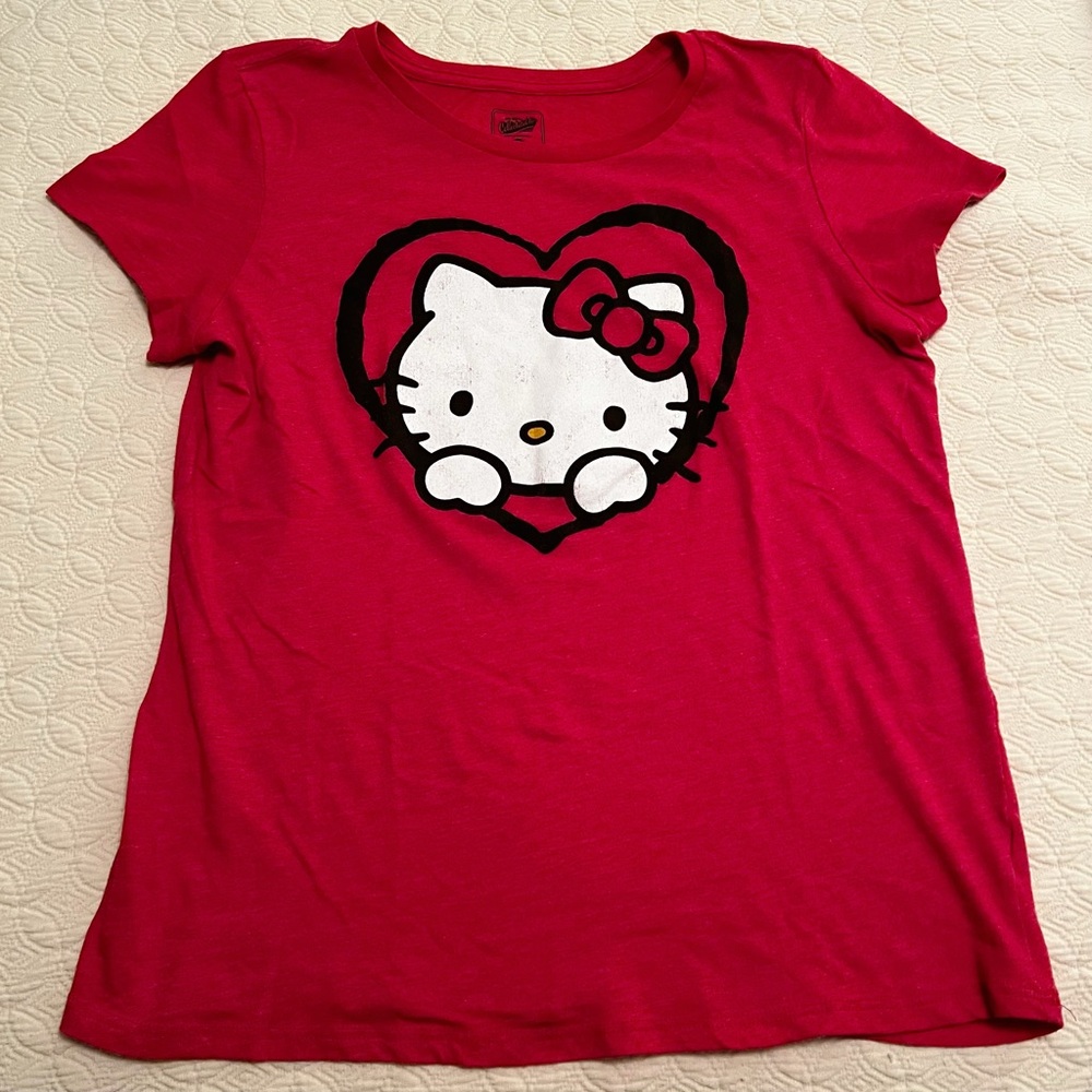 Old Navy Hello Kitty Heart Valentines Day Holiday T-Shirt (size Large)